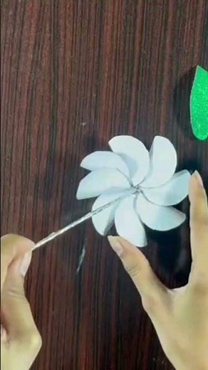 DIY Fluffy White Carnation Flower 🌸 | Easy Tissue Paper Craft Tutorial #easydiy #diy #recycledart