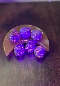 Yooperlite Tumbles | Flame Stone | UV Reactive Stones | UV React Sodalite - Etsy