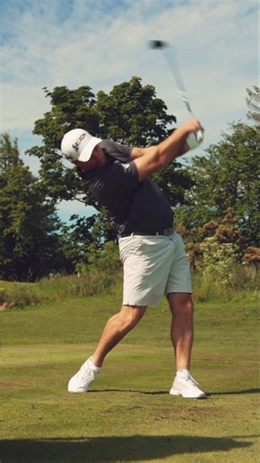 13K views · 61 reactions | 力溺 Foxy's golf swing decoded! Mark Crossfield breaks down the 3D swing data of 2x PGA Tour winner Ryan Fox - and the results are unbelievable.  Precision, power, and performance just like his gear. Want to play what Ryan plays? Gear up with Srixon at Golf Warehouse today: https://www.golfwarehouse.nz/collections/srixon #TeamSrixon #GolfWarehouse #GolfersHelpingGolfers #GolfPerformance #SwingAnalysis | Golf Warehouse NZ | Facebook