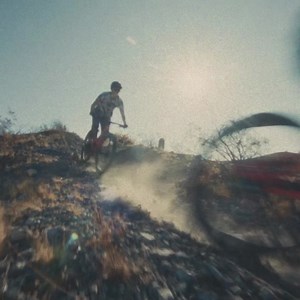 Step back in time and check out the Limited Edition Switchblade Talon. | Pivot Cycles