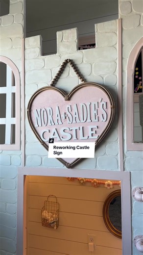 This DIY sign turned out perfect, especially now with both girls names 💕 #girlsbedroomideas #diysigns #girlsroommakeover #diyroommakeover