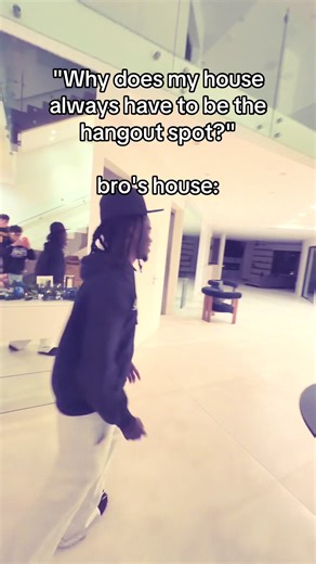 Average 2016 YouTubers house