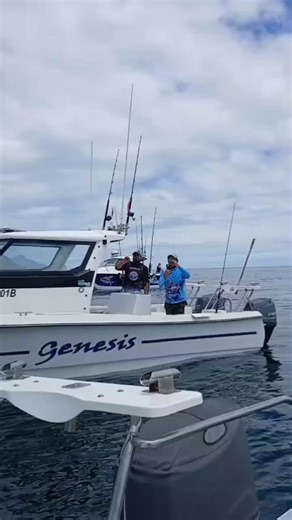 Ultimate Guide to Yellowtail Fishing and Boating