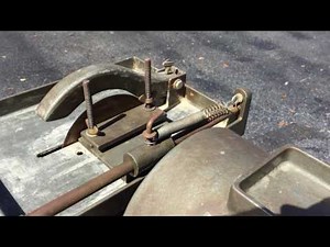 Craftool Lapidary Cabbing machine station with rock saw