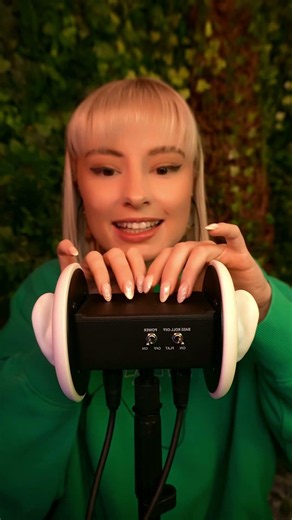 Euphoria ASMR scene ... #asmr #relax #tingles #3dio #euphoria #asmrsounds #earmassage #tapping