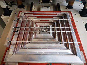 [Hot Item] Automatic Square Diffuser Pin Pipe Assembly Clamping Machine