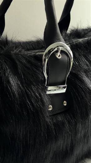 no hashtags so this bag was supposed to find you