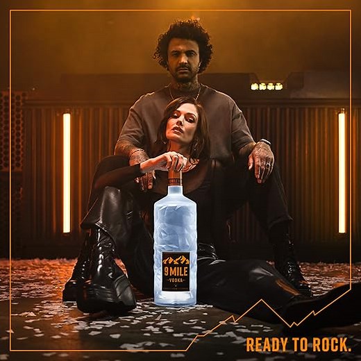 9 MILE Vodka 0,7l – 37,5% Vol. Premium Vodka mit LED-Beleuchtung, Granite Rock Filtration & mildem Geschmack – ideal für Longdrinks, Cocktails oder den puren Genuss