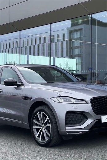 Jaguar F-PACE 2.0 D200 R-Dynamic SE Black SWB | Eiger Grey | Premium Diesel SUV