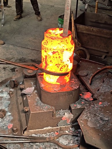 Forging Giant Gear Blanks: A Peek Inside Heavy Industry