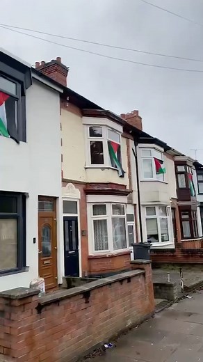 Homes in Leicester, England 🏴󠁧󠁢󠁥󠁮󠁧󠁿❤️🇵🇸 #muslim #islam | Islamic Strength