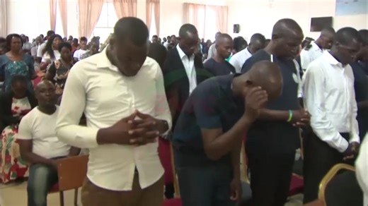 CCZ Urges Churches in Livingstone to Register with Registrar of Societies By Justine Akakulubelwa The Council of Churches in Zambia (CCZ) Livingstone Chapter has urged church leaders in the district to ensure their congregations are formally registered with the Registrar of Societies. CCZ Livingstone Chapter Chairperson Simuyemba Kutema told ZNBC News that registration not only builds trust among congregants but also strengthens the integrity of the Christian faith. Reverend Kutema added that re