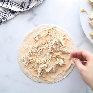FULL RECIPE: https://lilluna.com/chicken-quesadillas/ These easy, cheesy Chicken Quesadillas are a crowd favorite! They are not only filled with cheese and chicken, but a delicious homemade sauce that makes these hand-held goodies isimply irresistible! | Lil' Luna - Kristyn Merkley