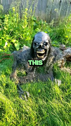 These Animatronics Suddenly Started Talking Completely On Their Own! | #short #youtubeshorts #fyp