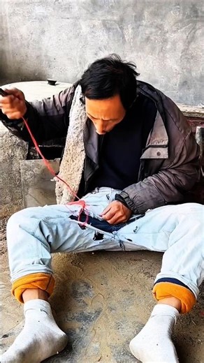 Gareebi mein phati jeans ! mini wood toy/wood working art skill/wood/hand crafts #shorts
