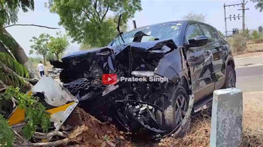 Tata Harrier: 130 kmph की स्पीड पर पेड़ से जा टकराई टाटा हैरियर, भयंकर हादसे के बाद जो हुआ वो आपको हैरान कर देगा