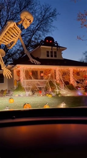 POV: The Scariest Halloween House in America 😱🎃 #hauntedhouse