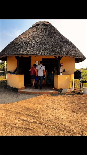 Exploring Queen Elizabeth National Park: A Wildlife Adventure