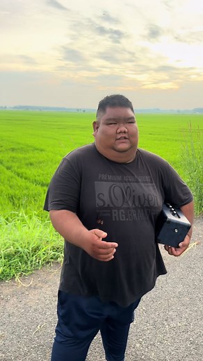 Hát và Ráp Út Tạ: Câu Chuyện của Cậu Út Tạ