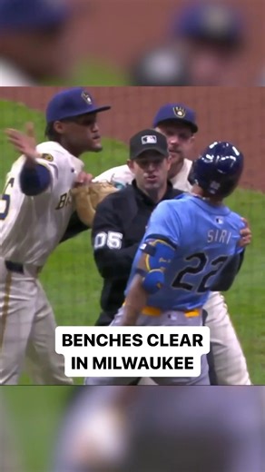 Benches have cleared in Milwaukee (via Bally Sports Wisconsin) | MLB on FOX