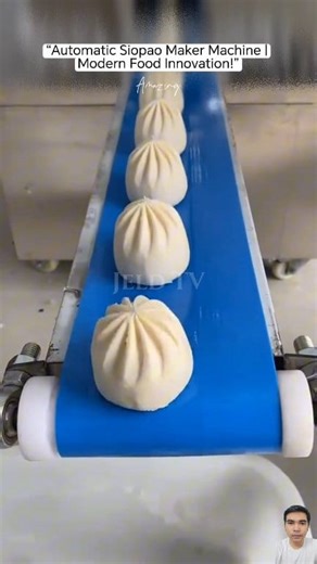 Galing👍 Ctto:📷 Guys, check this out! 😮 This machine is amazing — an automatic siopao maker! You just place the dough on top, and it automatically fills it with the filling and shapes it perfectly. With this method, making siopao is much faster, and if your recipe is delicious, you’ll win over the masses — guaranteed to boost your profits! 👏🔥 ⚠️ Disclaimer: This video is shared for educational and commentary purposes only. All original clips belong to their respective owners. #Hashtags: #Sio