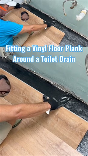 How to Measure a Vinyl Floor Plank to Fit Around a Toilet Drain #diytip #bathroom #howto