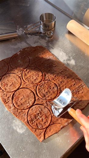 956K views · 1.8K reactions | Make holiday cookie prep quicker and cuter with dough gadgets designed for the season  Shop: https://soyummy.com/affiliation/redirect?store=us&storefront=AEHWP265LPLEI3VLGYKPHGOVIGYQ/list/2NM6IW9S3LGT3 | So Yummy | Facebook