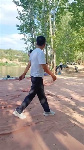 #今天来飞一个不一样的#独乐乐不如众乐乐 #玩出新花样 #危险动作请勿模仿