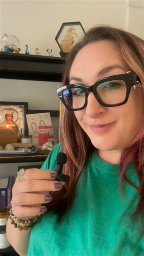 At Rising Brand Studio, I help women build brands that feel like them...