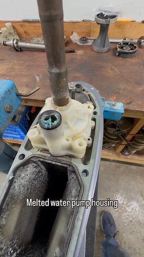 If your outboard alarm is going off, make sure to shut off your Outboard as soon as at safe to do so. Then try to figure out if it’s overheating, loss of oil pressure, or water in the fuel. If it’s overheating with the motor shut off, lift it up and make sure the intake screen is clean on fhe lower unit. If the intake screen is clear lower it back down into the water and after five or 10 minutes, start up and make sure there’s good flow out the overflow. #yamahaoutboards #mechanic #diag #repair 