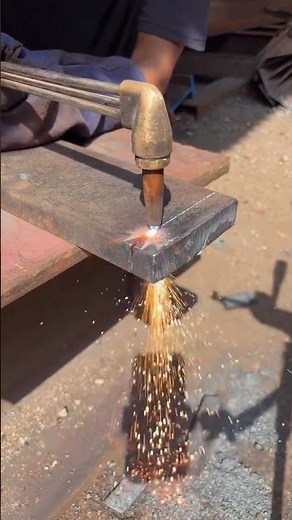 how to use a cutting torch to cut metal #tools #welding