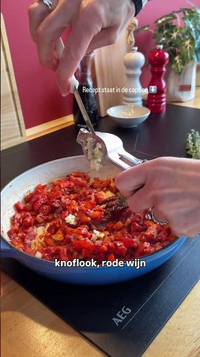 Goulash met rundvlees en rode wijn
