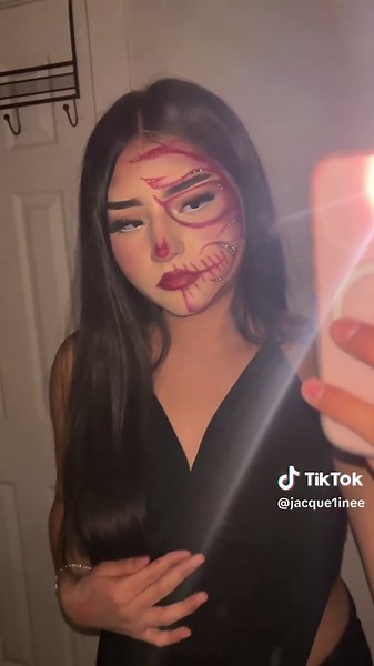 Creative Skull Makeup Ideas for Halloween