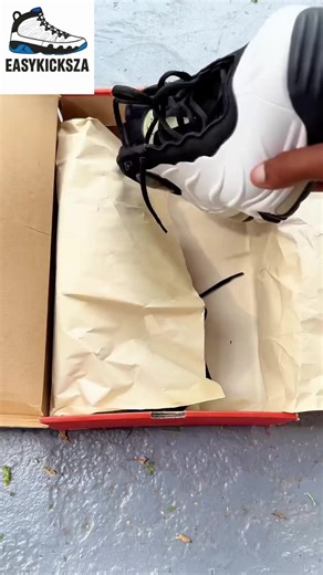 Nike Total Air Foamposite Max 'Tim Duncan' Price:R1500 Nationwide delivery 🚚 🇿🇦 #easykicks #fyp #sneakers #tiktoksouthafrica🇿🇦 #viraltiktok