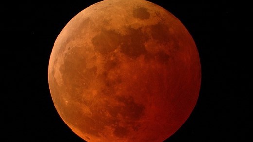 How to see an eerie total lunar eclipse in the sky this weekend