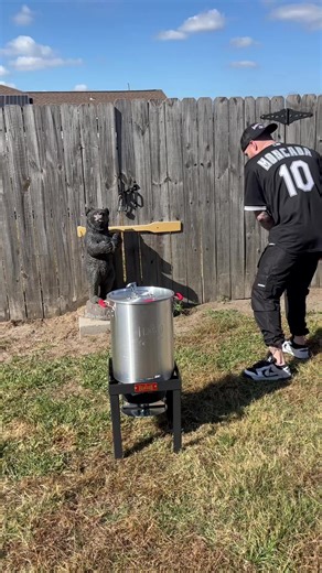 Dat Deep Fried Turkey!! #Thanksgiving #reels | SouthernVibin