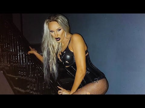 Drew-Ashlyn rhea ripley drag performance