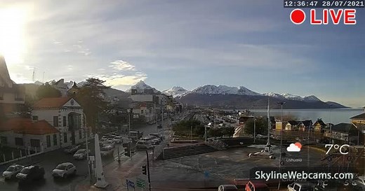【LIVE】 Live Cam Islas Malvinas Square - Ushuaia | SkylineWebcams