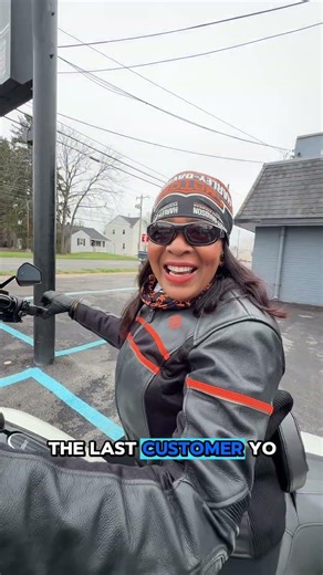 Just finished up this customer‘s beautiful Road Glide making sure she knows where she at?