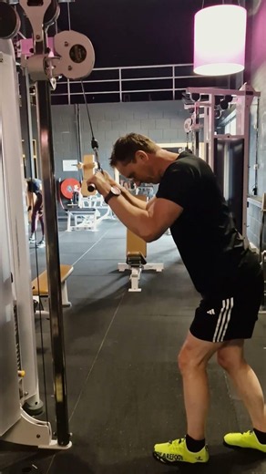 Title Triceps Machine Pushdown | 47.5kg x 6 Reps 💪