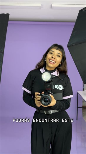 ⚡ Conoce el nuevo Godox V100: potencia, control y autonomía en un solo flash. 🔹 100 W TTL → úsalo como luz principal o de relleno 🔹 Pantalla táctil a color 2,3” → modos y ajustes al instante 🔹 Batería de litio 2980 mAh → hasta 400 disparos a máxima potencia 🔹 Incluye luz LED, flash de relleno y carga por USB-C 🔹 Disponible para Canon, Nikon y Sony ✅ Garantía de 6 a 12 meses ✅ Envíos a todo el Perú 🇵🇪 📍 Visítanos en: Av. Prolongación Iquitos 1913 – Lince Jr. Lampa 1000 – Cercado de Lima �