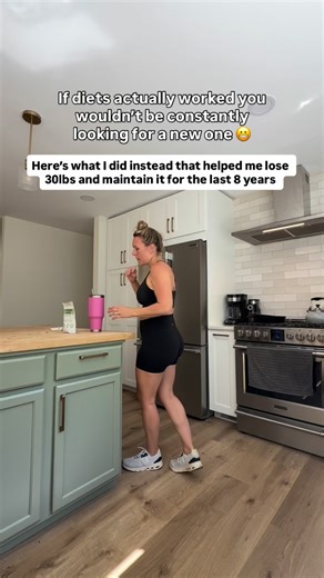 It’s actually this simple! 👀 1. THE GUIDE- Learn the proper macronutrient (protein, carb and fat) portions for your body and your goals! You can eat all the spinach you want, but let’s be real, what you really want to know how to eat the Oreo without packing on the pounds! Macro guided eating allows you to eat ALL foods without restriction! 2. THE BALANCE - balance your blood sugar by eating 3 meals and 2 snacks a day MINIMUM while ensuring each of your meals and snack have a protein, carb and 