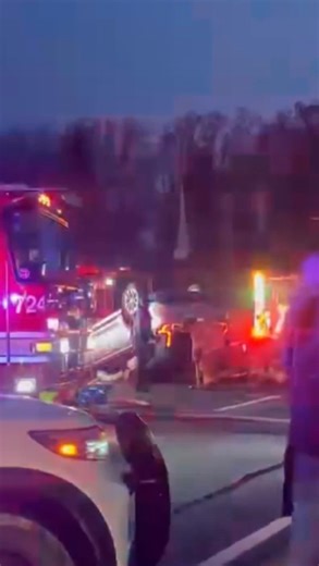 Earlier crash with a rollover and car fire on New Hampshire Ave at Snider Lane in Cloverly, MD just before 5pm. Montgomery County Fire and Rescue evaluated two patients on scene. Amazingly, both refused EMS transport and were up and walking around on scene. 🎥: @aidan__carr | The DMV Live