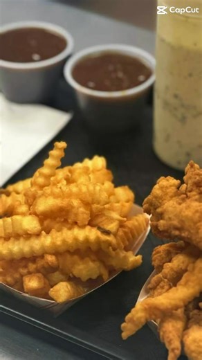 Happy Saturday👏🥶 It’s another chilly day out there, so come warm up with: • Fresh-cut, hand-breaded fried chicken • Hot chowders & seafood stew • Big seafood baskets • Ice-cold beer and new wine options • Fast service, huge portions — KP’s Style Bring the family, bring a friend, or just bring your appetite. 🎁 HOLIDAY GIFT CARDS ARE MOVING FAST Today is a perfect day to grab a few KP’s Place Gift Cards for: • Teachers • Coaches • Co-workers • Family members • Your favorite KP’s regular • Colle