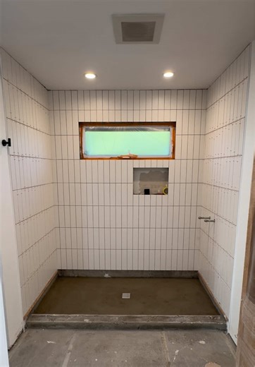 Master shower Remodel 📲🙏🏼 3x12 Ceramic Tile Floated (cement ) Shower walls Free estimates 📲📲 @HURTADOS TILE & STONE #fyp #fypシ #shower #viralvideo #business