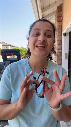 🧐Do you have a few power tools sitting around collecting dust because you’re not exactly sure how they work and/or you’re afraid of injuring yourself? 🧐 Maybe you’ve been “DIY curious” for a long time but never knew where to start. I've got you! This guide includes: 👉🏼 Detailed guides for SIX common power tools that can help you build 80% of the projects. Including parts of the tool, features and how-to use. 👉🏼 Pocket Hole Jig 101 - Quick reference guide for the easiest way to build projec