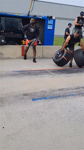 NASCAR pit stops require precision from each athlete to be fast. #pitstop #kapcam | Kap Houston