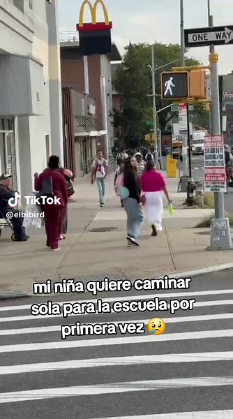 El Bibi King 👑 (@elbibiking)’s videos with sonido original - Clips con el neii