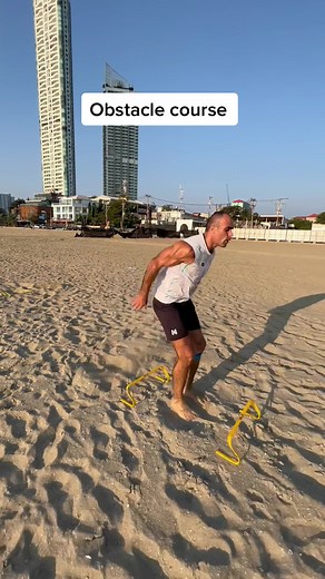 Soccer obstacle course on sand with hurdles, speed ladder, cones, juggling and finishing #football #soccer #obstaclecourse #soccerdrills #speeddrills