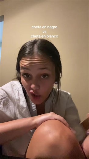 Cheta en Negro vs Cheta en Blanco: Tendencias y Chistes